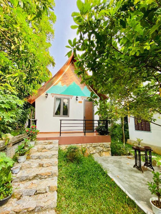 Tropical Valley Homestay - Villas 퐁냐 외부 사진