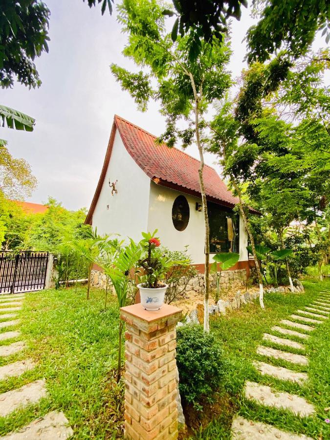Tropical Valley Homestay - Villas 퐁냐 외부 사진