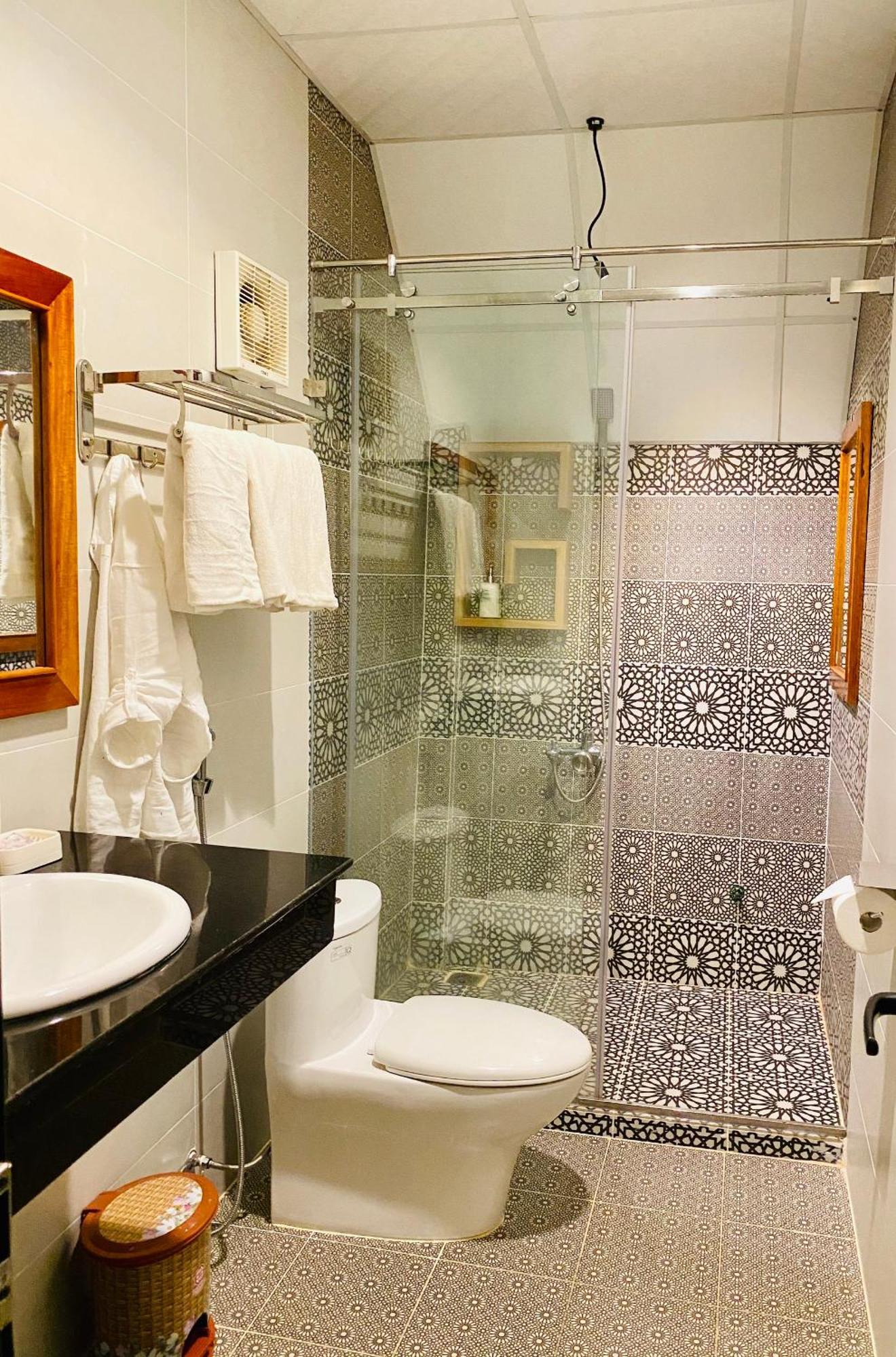 Tropical Valley Homestay - Villas 퐁냐 외부 사진