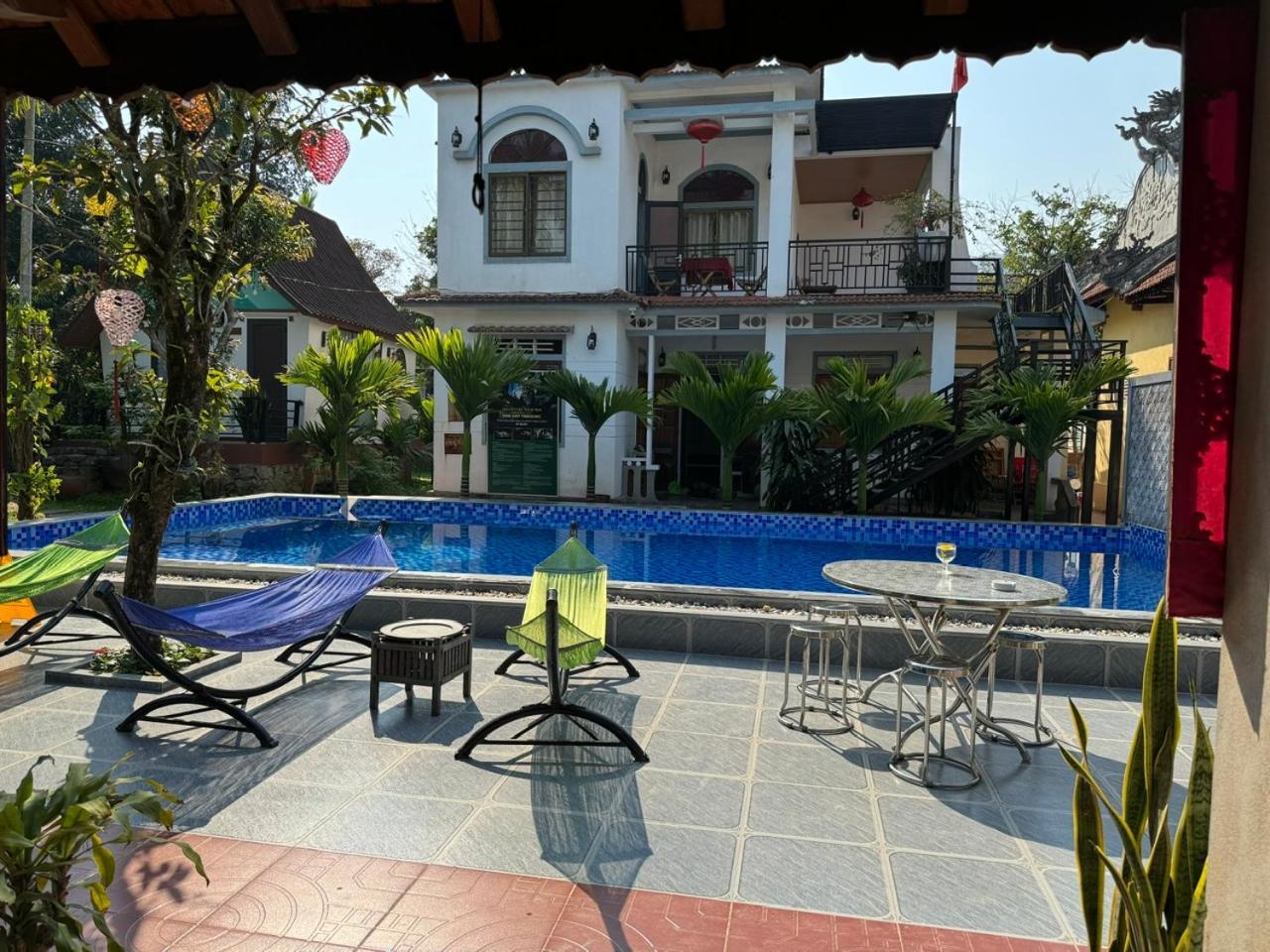 Tropical Valley Homestay - Villas 퐁냐 외부 사진