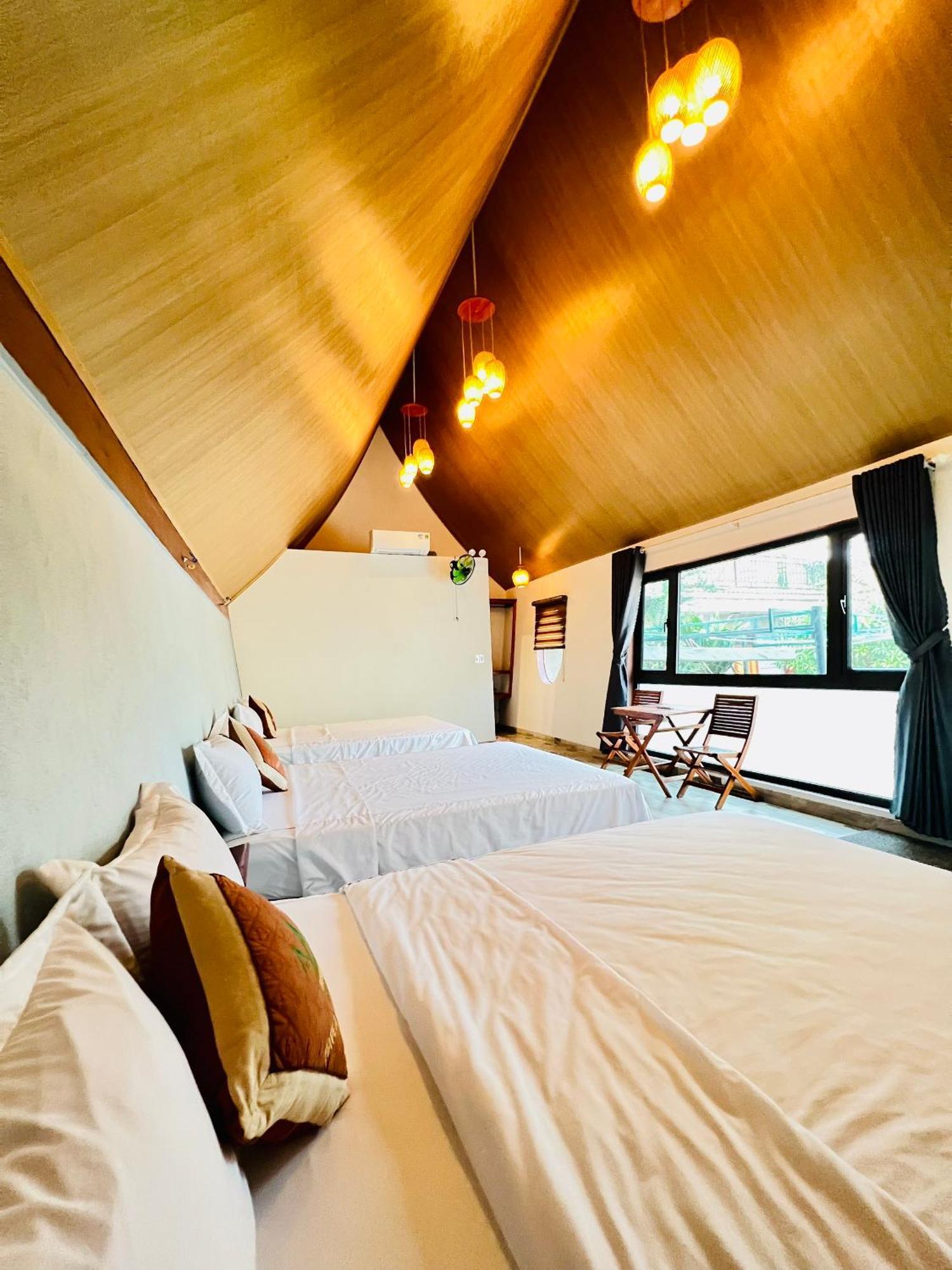 Tropical Valley Homestay - Villas 퐁냐 외부 사진