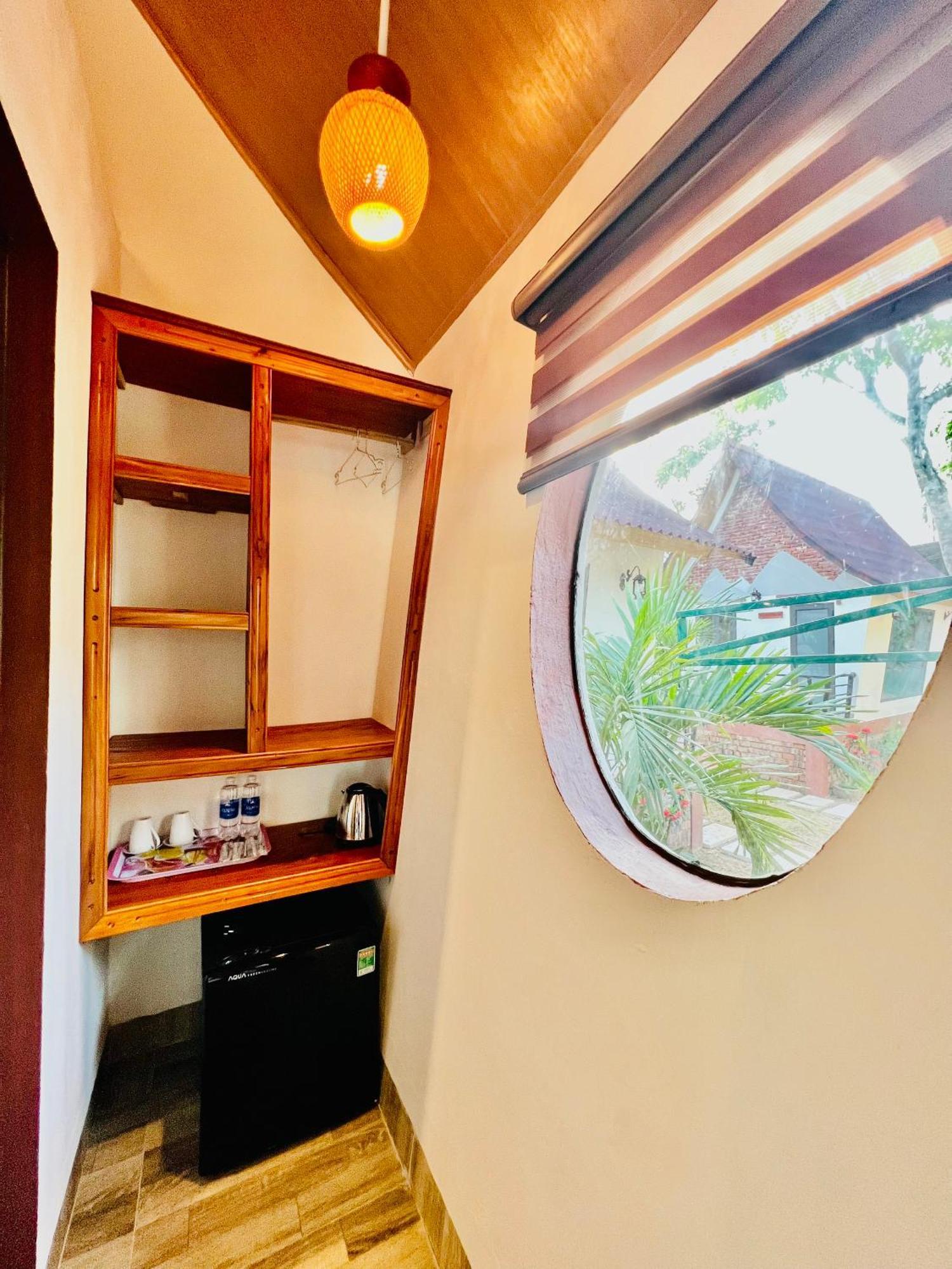 Tropical Valley Homestay - Villas 퐁냐 외부 사진