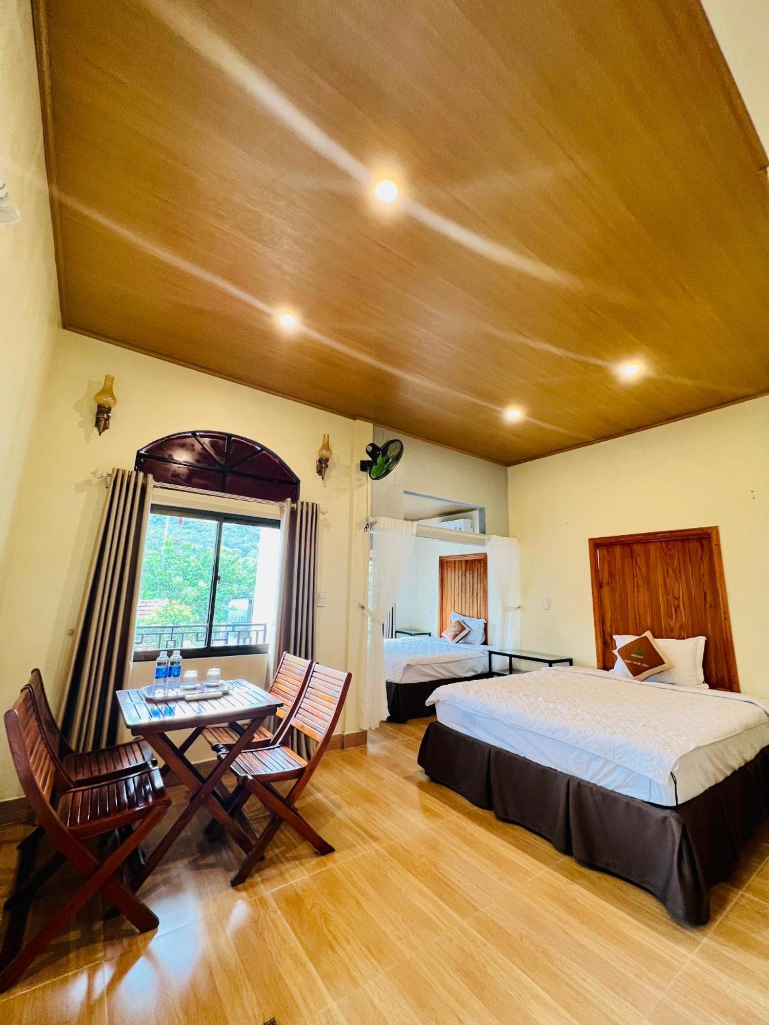 Tropical Valley Homestay - Villas 퐁냐 외부 사진