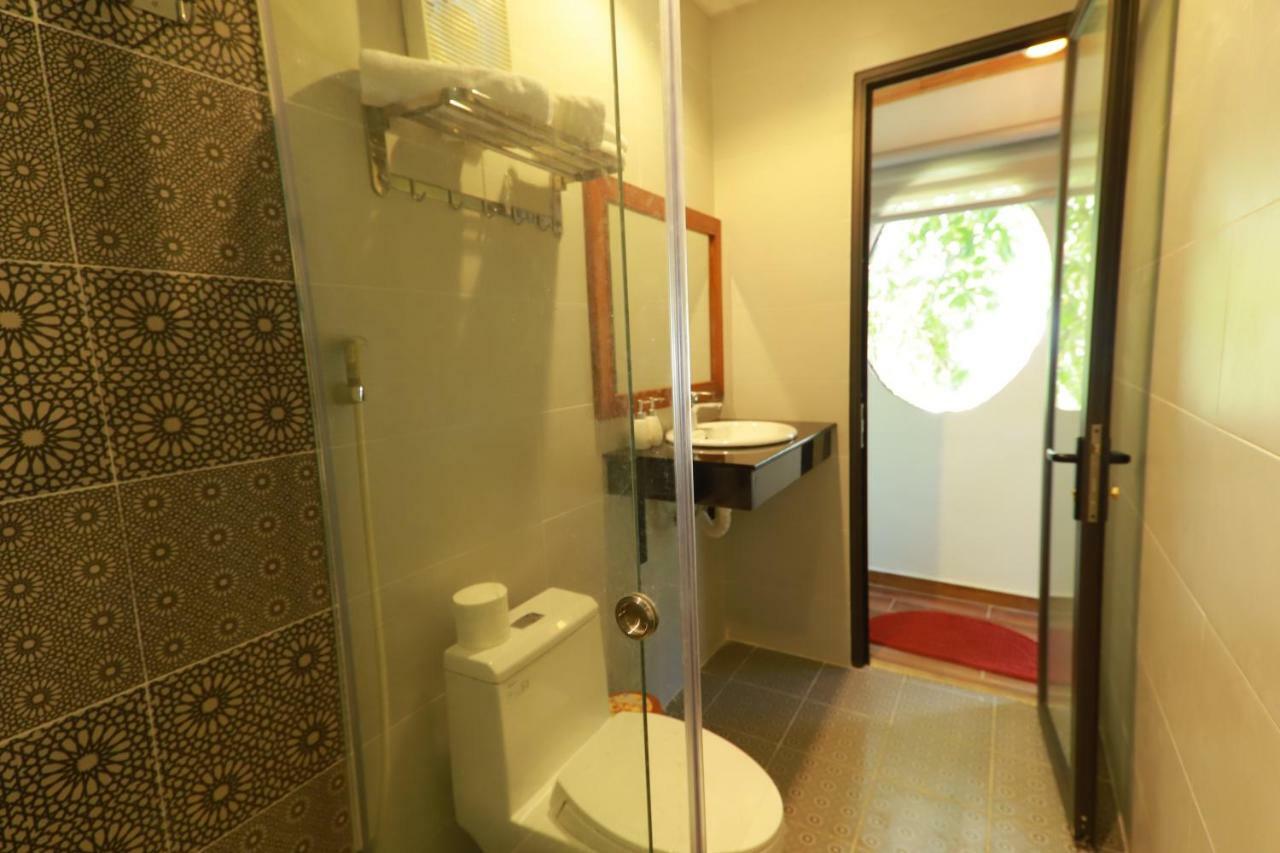 Tropical Valley Homestay - Villas 퐁냐 외부 사진