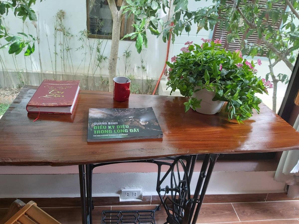 Tropical Valley Homestay - Villas 퐁냐 외부 사진