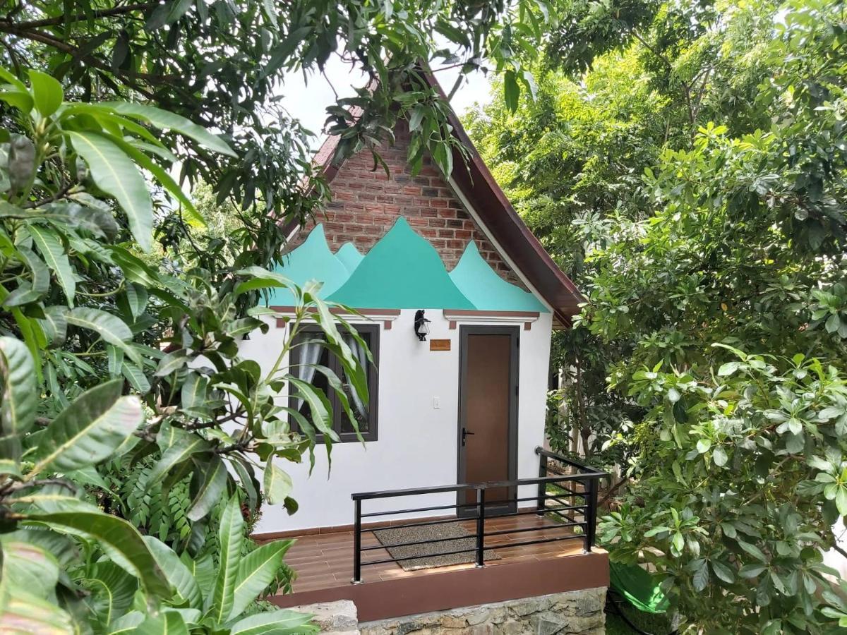Tropical Valley Homestay - Villas 퐁냐 외부 사진